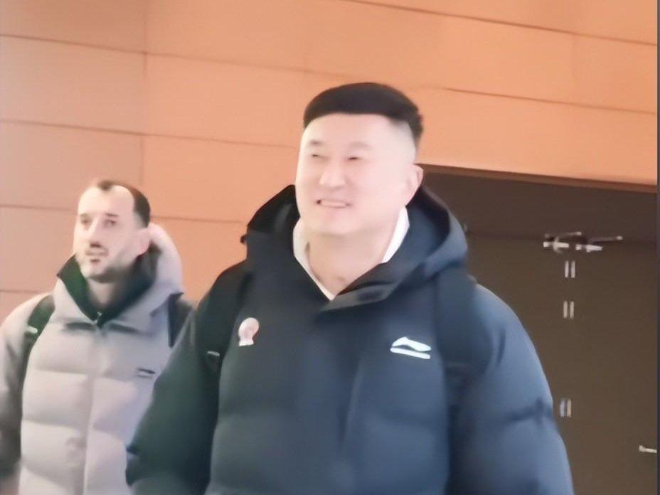 星空体育官方入口-明明能赢44分，杜锋却早早鸣金收兵原因找到